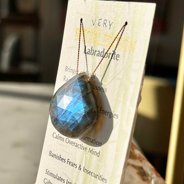 Labradorite Very Special Edition