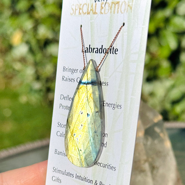 Labradorite Very Special Edition