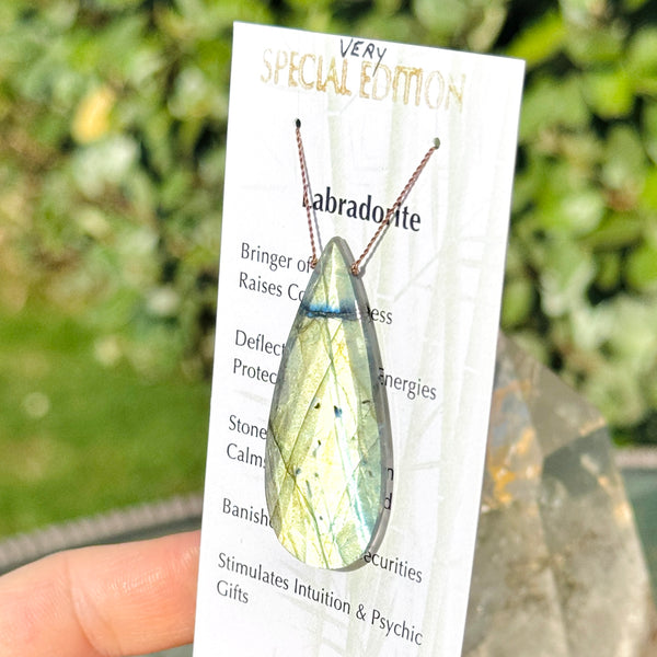 Labradorite Very Special Edition