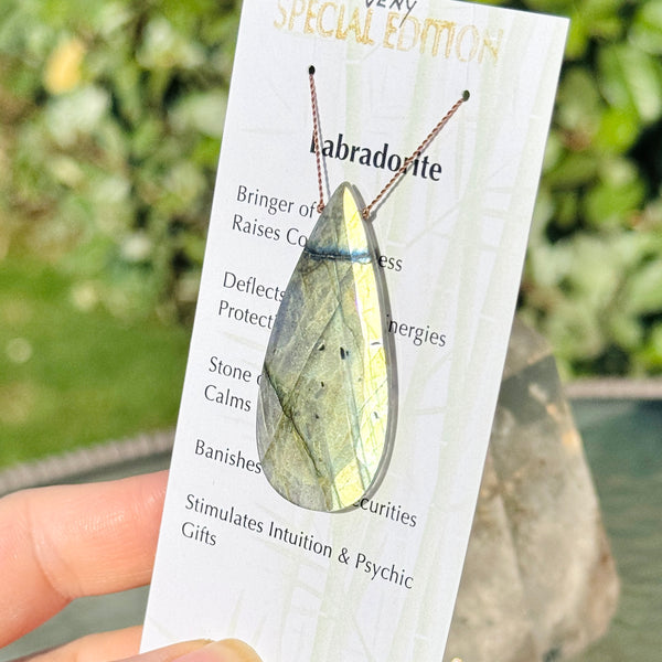 Labradorite Very Special Edition