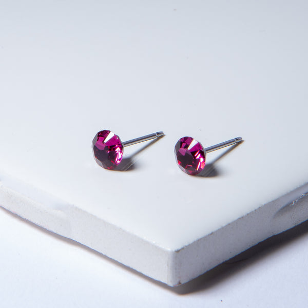 Stud Earring (Small, Round)
