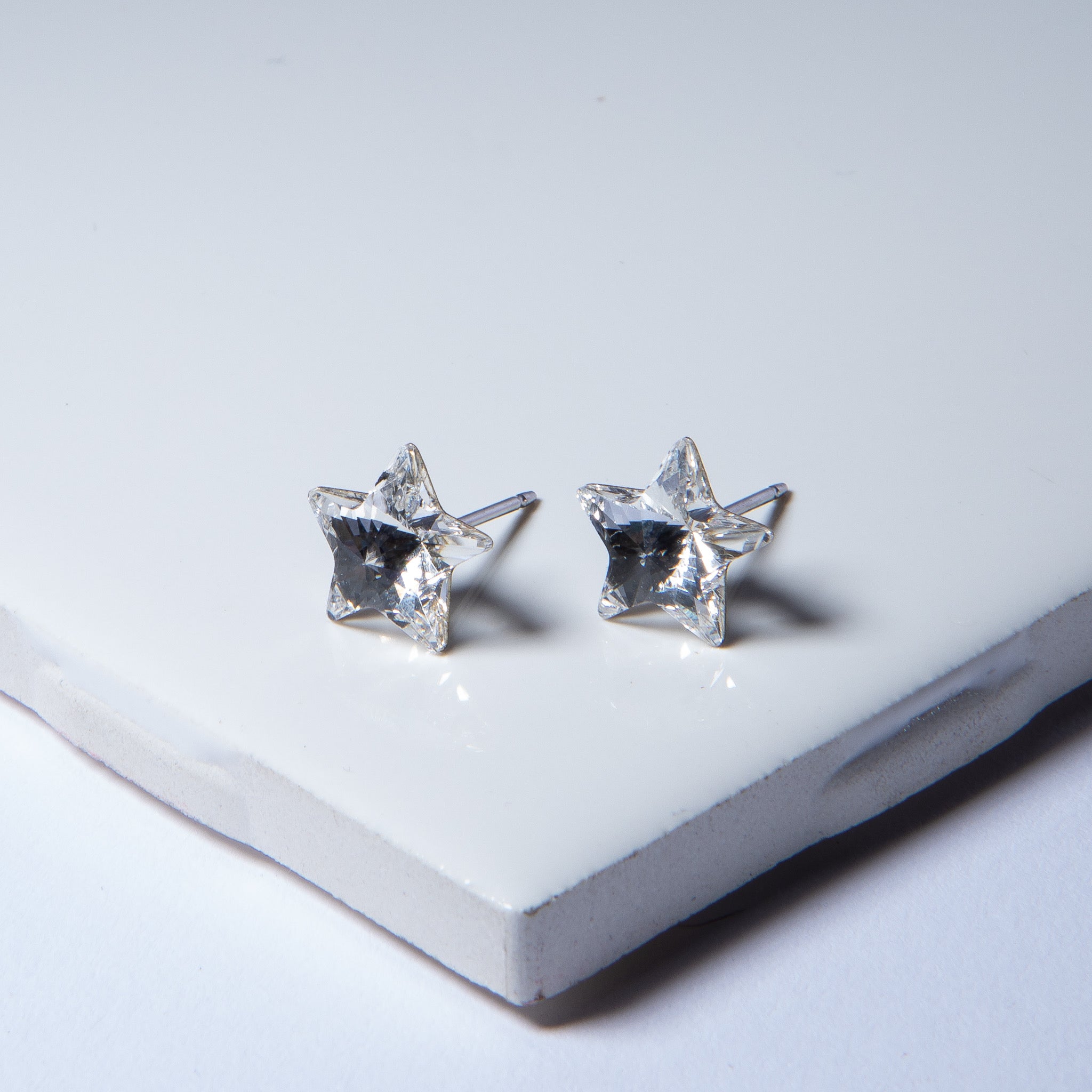 Stud Earring (Large, Star)